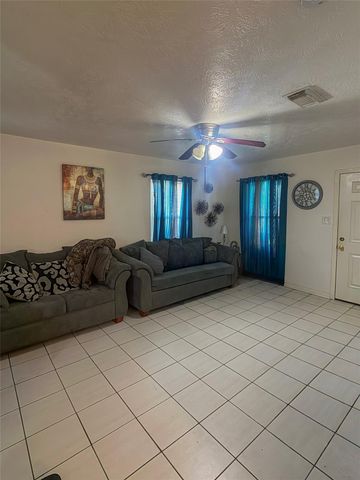 6707 Goldspier Street, Houston, TX 77091