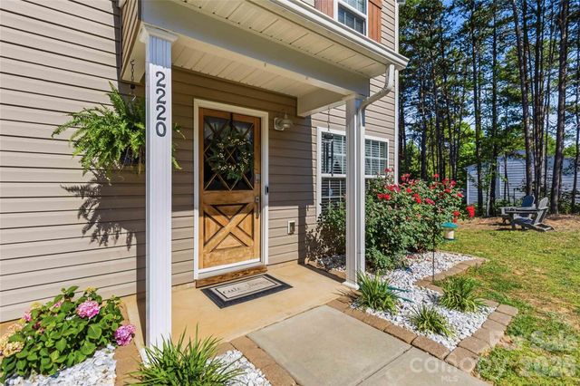 2220 Pinnacle View Drive, Kings Mountain, NC 28086