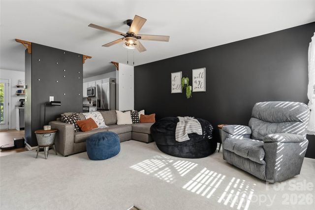 2220 Pinnacle View Drive, Kings Mountain, NC 28086