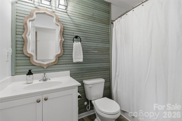 2220 Pinnacle View Drive, Kings Mountain, NC 28086