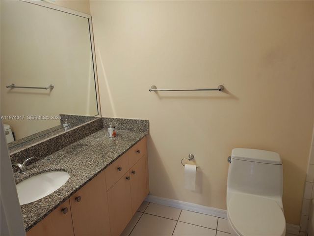 2409 Centergate Dr 201, Miramar, FL 33025