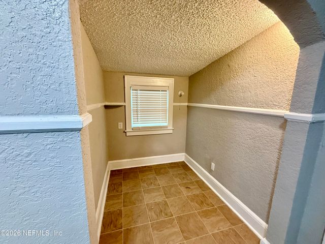 28 W 35TH Street, Jacksonville, FL 32206