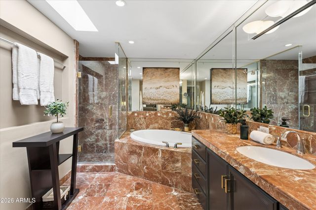 6922 E EXETER Boulevard, Scottsdale, AZ 85251