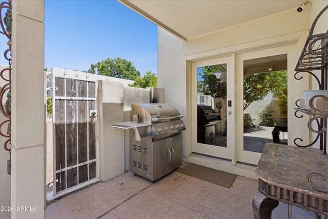 6922 E EXETER Boulevard, Scottsdale, AZ 85251