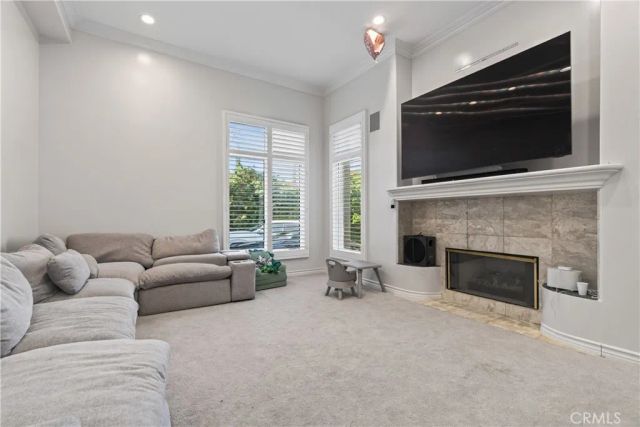 9735 Baden, Chatsworth, CA 91311