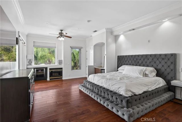 9735 Baden, Chatsworth, CA 91311