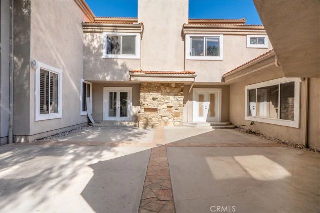 9735 Baden, Chatsworth, CA 91311