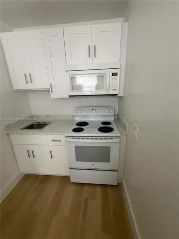 3669 Thomas Ave 9, Miami, FL 33133