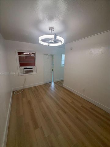 3669 Thomas Ave 9, Miami, FL 33133