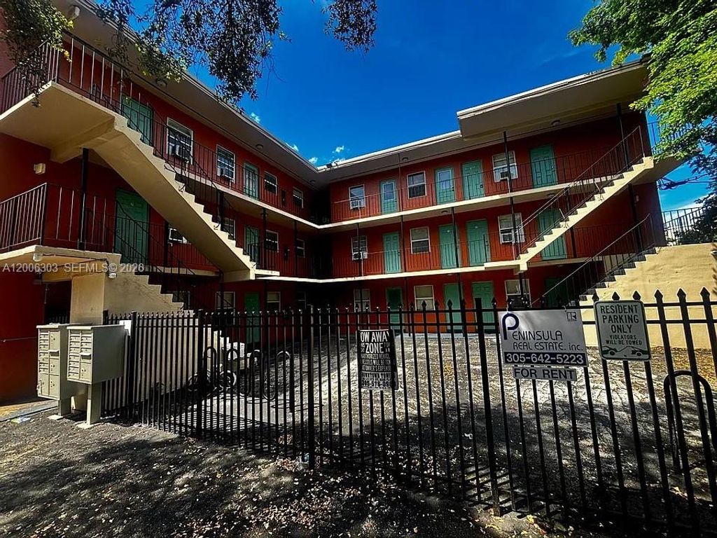 3669 Thomas Ave 9, Miami, FL 33133