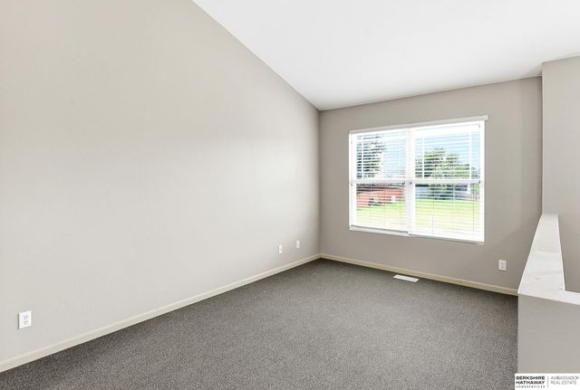 5611 S 193 Avenue, Omaha, NE 68132