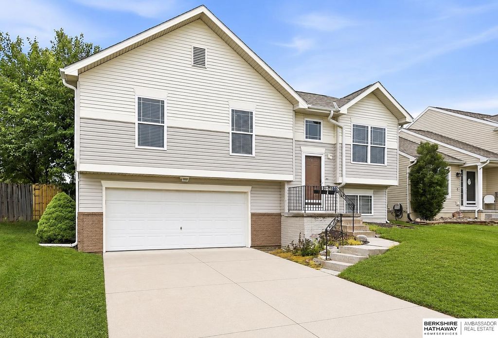 5611 S 193 Avenue, Omaha, NE 68132