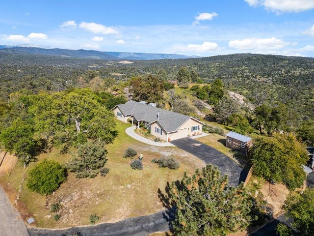 31021 Blue Heron Way, Coarsegold, CA 93614