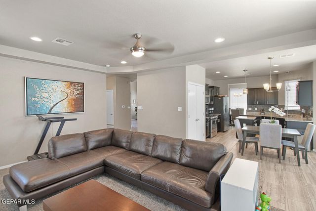 416 Briarcliff Court, El Paso, TX 79932