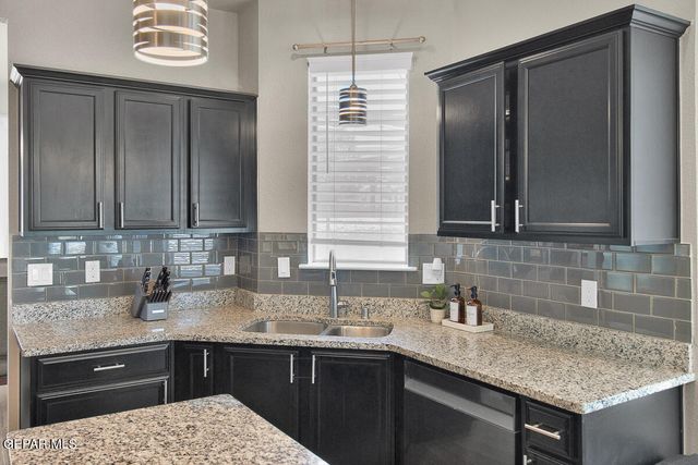 416 Briarcliff Court, El Paso, TX 79932
