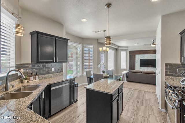 416 Briarcliff Court, El Paso, TX 79932