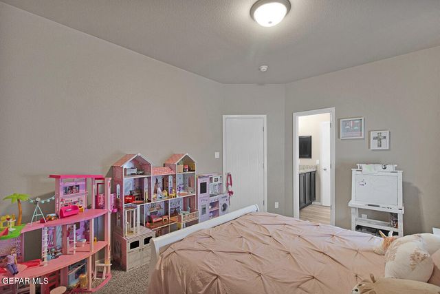 416 Briarcliff Court, El Paso, TX 79932