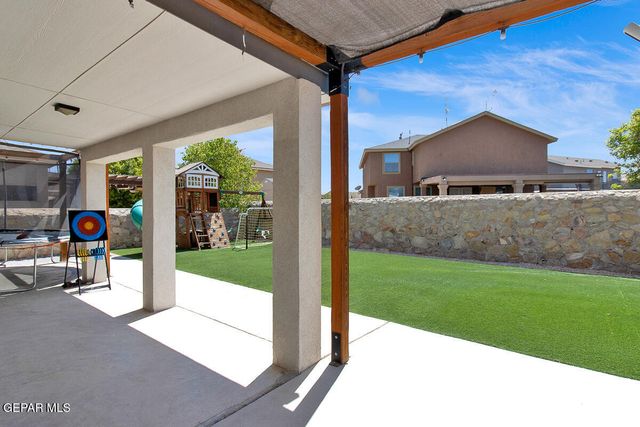416 Briarcliff Court, El Paso, TX 79932