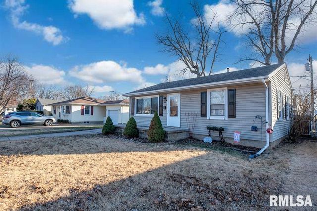 1006 CAMBRIDGE Court, Pekin, IL 61554