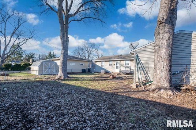 1006 CAMBRIDGE Court, Pekin, IL 61554