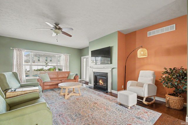 6819 Lutz Drive, South Bend, IN 46614
