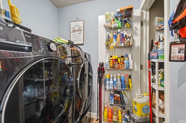 6819 Lutz Drive, South Bend, IN 46614