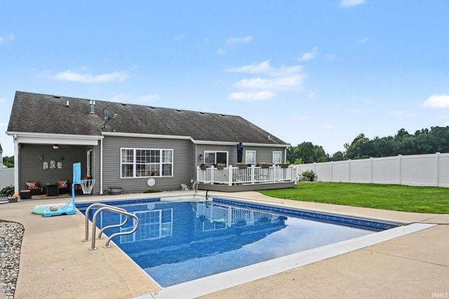 6819 Lutz Drive, South Bend, IN 46614