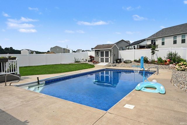 6819 Lutz Drive, South Bend, IN 46614