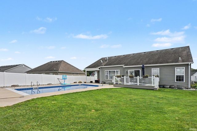 6819 Lutz Drive, South Bend, IN 46614