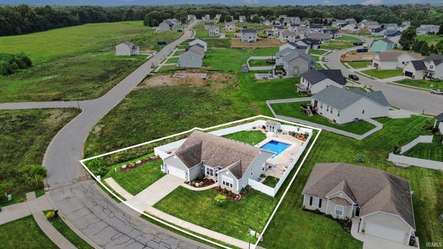 6819 Lutz Drive, South Bend, IN 46614