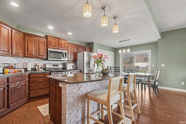 6819 Lutz Drive, South Bend, IN 46614