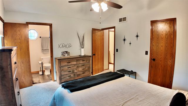 2100 NW 144th Street, Clive, IA 50325