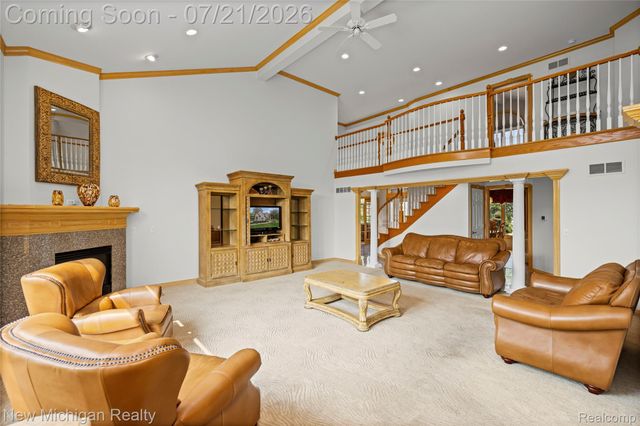 49787 Lakebridge Drive, Shelby Charter Township, MI 48315