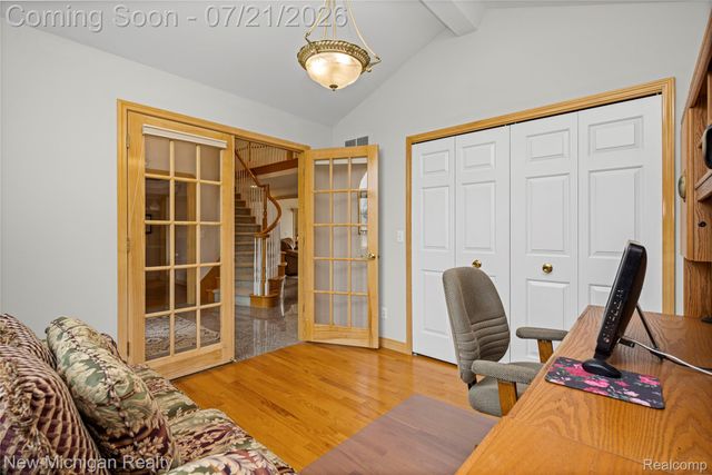 49787 Lakebridge Drive, Shelby Charter Township, MI 48315