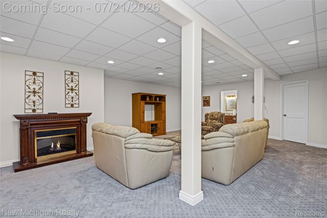 49787 Lakebridge Drive, Shelby Charter Township, MI 48315