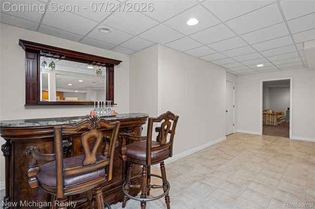 49787 Lakebridge Drive, Shelby Charter Township, MI 48315