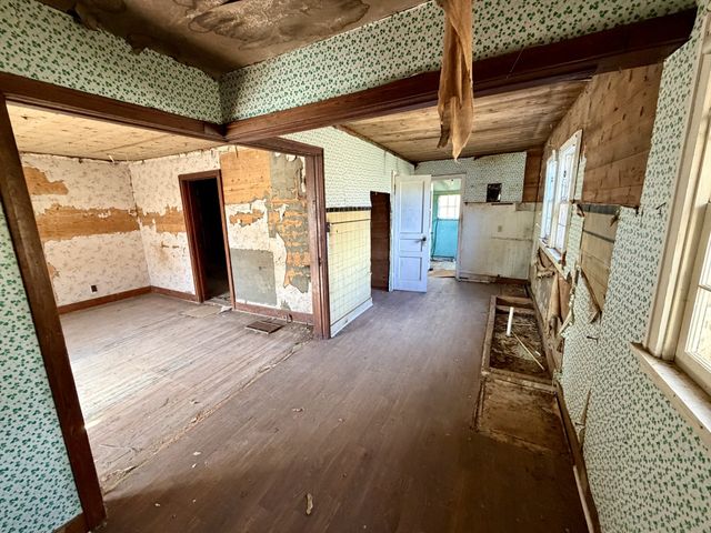 1524 Highway 50, Centerville, TN 37033