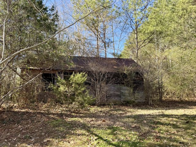 1524 Highway 50, Centerville, TN 37033