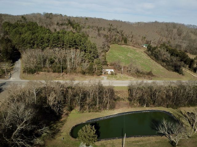 1524 Highway 50, Centerville, TN 37033