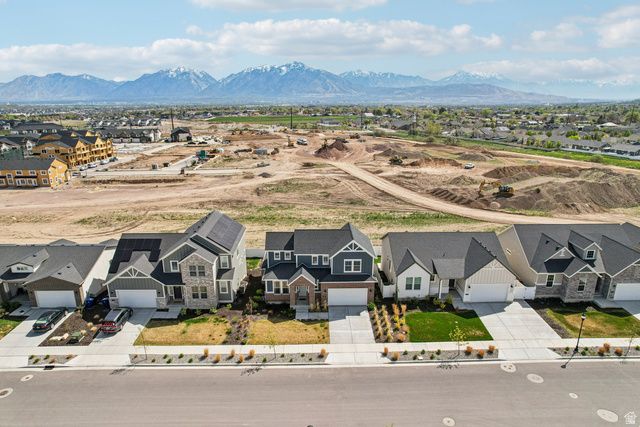 12927 S TWISTED OAK DR, Herriman, UT 84096