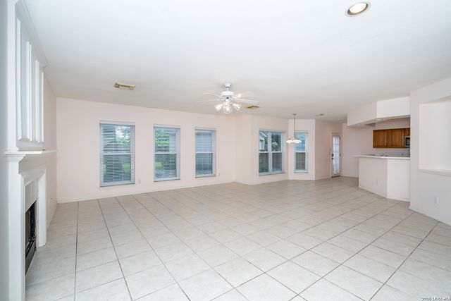 3023 FALL CREST DR, San Antonio, TX 78247