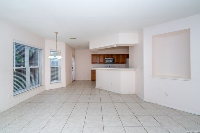 3023 FALL CREST DR, San Antonio, TX 78247