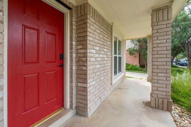 3023 FALL CREST DR, San Antonio, TX 78247