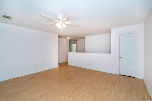 3023 FALL CREST DR, San Antonio, TX 78247