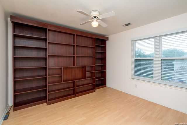 3023 FALL CREST DR, San Antonio, TX 78247