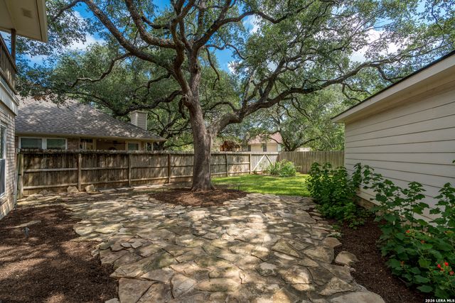 3023 FALL CREST DR, San Antonio, TX 78247