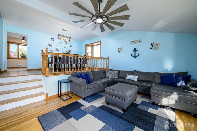 41 Wilson Drive, Fords, NJ 08863