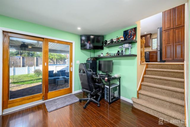 41 Wilson Drive, Fords, NJ 08863