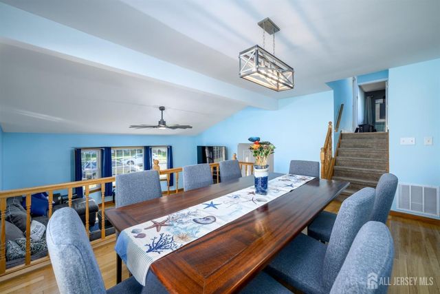 41 Wilson Drive, Fords, NJ 08863
