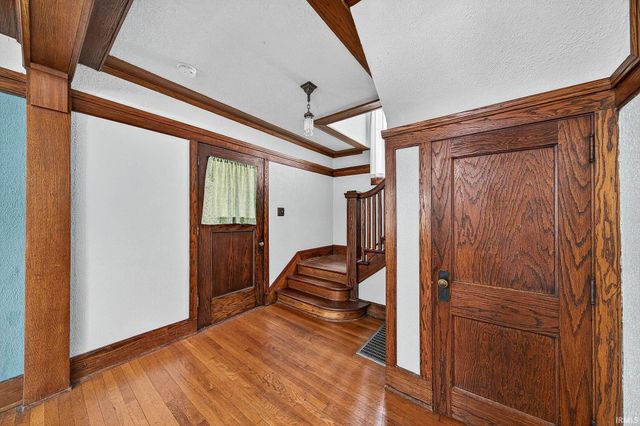 1040 Woodward Avenue, South Bend, IN 46616